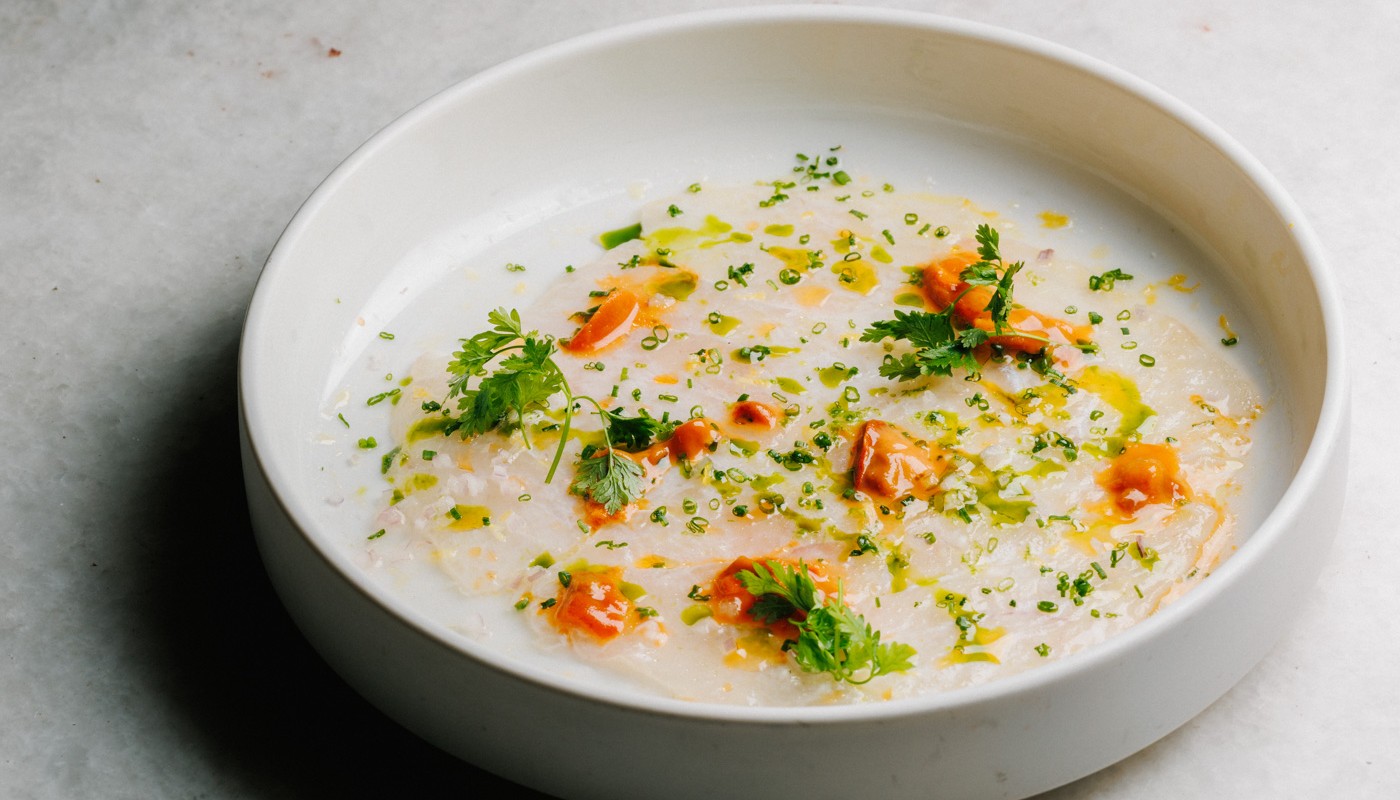 megala lefka akti | The Food & Leisure Guide