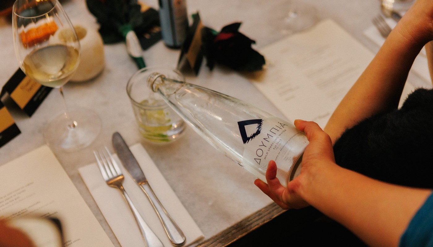 megala lefka akti | The Food & Leisure Guide