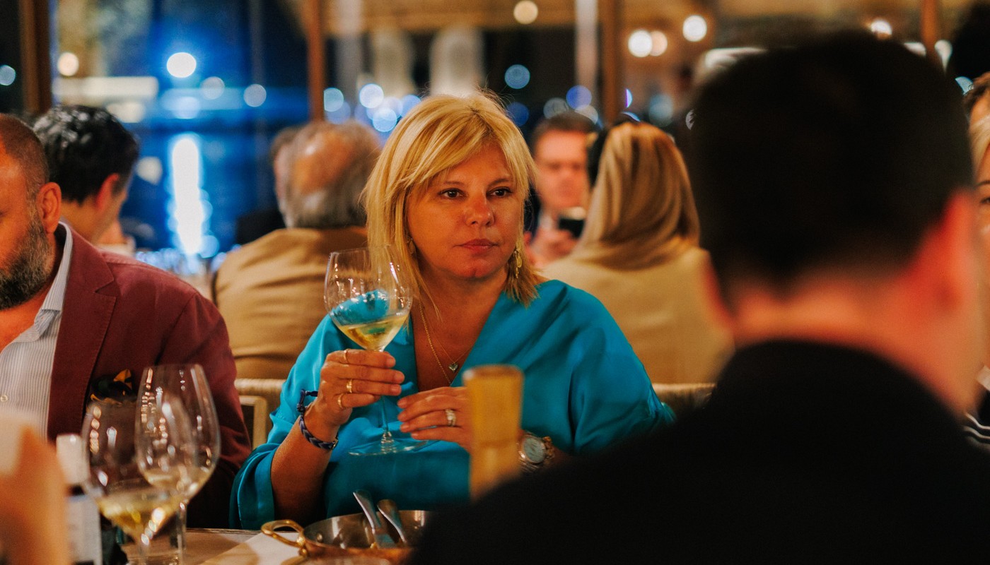 megala lefka akti | The Food & Leisure Guide