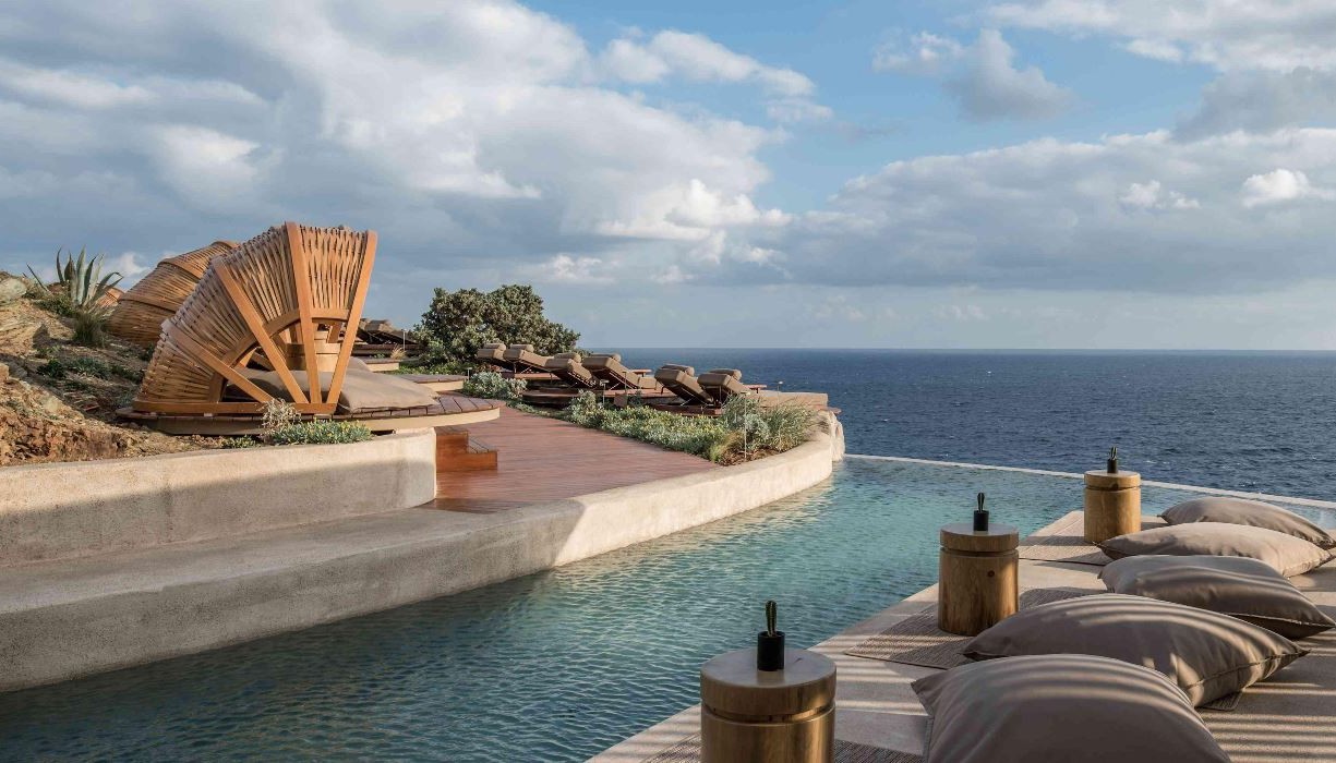 ACRO SUITES, ΜΙΑ ΟΑΣΗ ΗΡΕΜΙΑΣ ΣΤΗΝ ΑΓΙΑ ΠΕΛΑΓΙΑ | Ξενοδοχεία