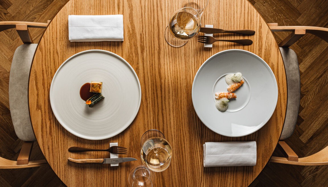 SEEDS: FINE DINING ΑΠΟ ΤΟΝ ΔΗΜΟ ΣΑΜΟΥΡΑΚΗ ΠΟΥ ΒΑΖΕΙ ΤΟΝ ΠΗΧΗ ΨΗΛΑ | Κριτικές Εστιατορίων