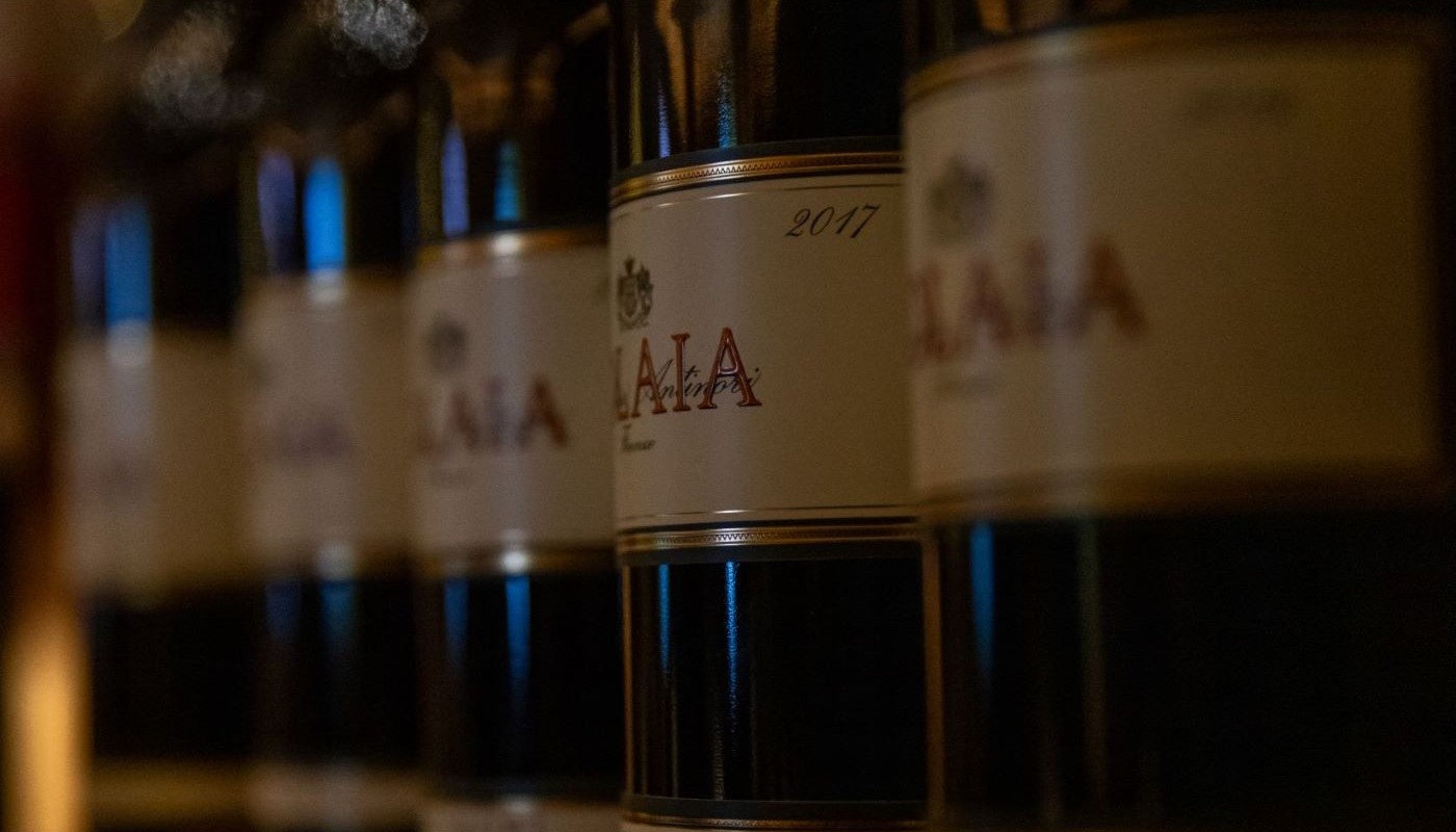 SOLAIA VERTICAL: BUT HOW CAN MEN WHO’VE NEVER SEEN LIGHT BE ENLIGHTENED?” | Θέματα
