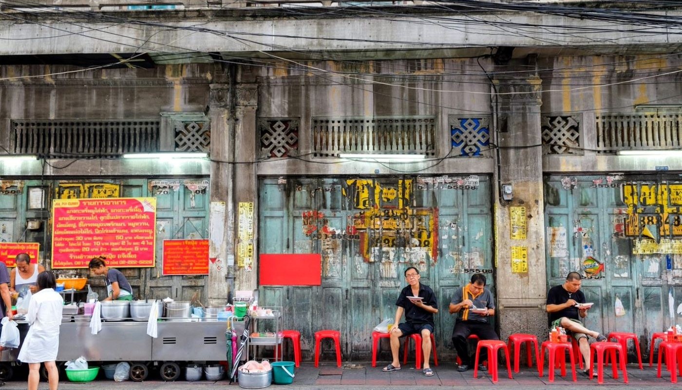 BANGKOK: 5 + 1 ΒΡΩΜΙΚΑ ΜΥΣΤΙΚΑ ΣΤΗ ΜΕΚΚΑ ΤΟΥ STREET FOOD | Globe-Eater