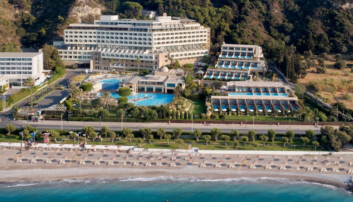 ΜΕ ΤΟ ΔΕΞΙ ΣΤΟ 2024 | Θέματα