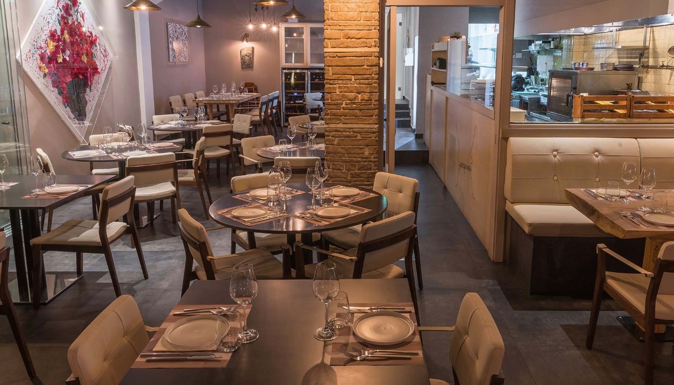 ΜΑΚΑΡΟΥΝΕΣ, ΑΠΟΚΑΛΥΨΗ ΣΤΟ ΠΕΡΙΣΤΕΡΙ | Θέματα