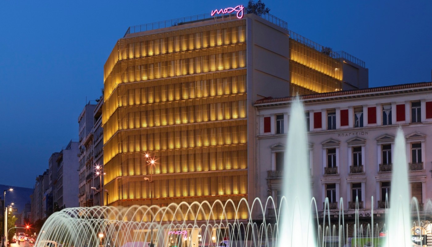 MOXY ATHENS, ΜΙΑ VIBRAND ΕΜΠΕΙΡΙΑ ΔΙΑΜΟΝΗΣ ΣΕ ΜΙΑ ΑΘΗΝΑ ΠΟΥ ΕΞΕΛΙΣΣΕΤΑΙ | Ξενοδοχεία