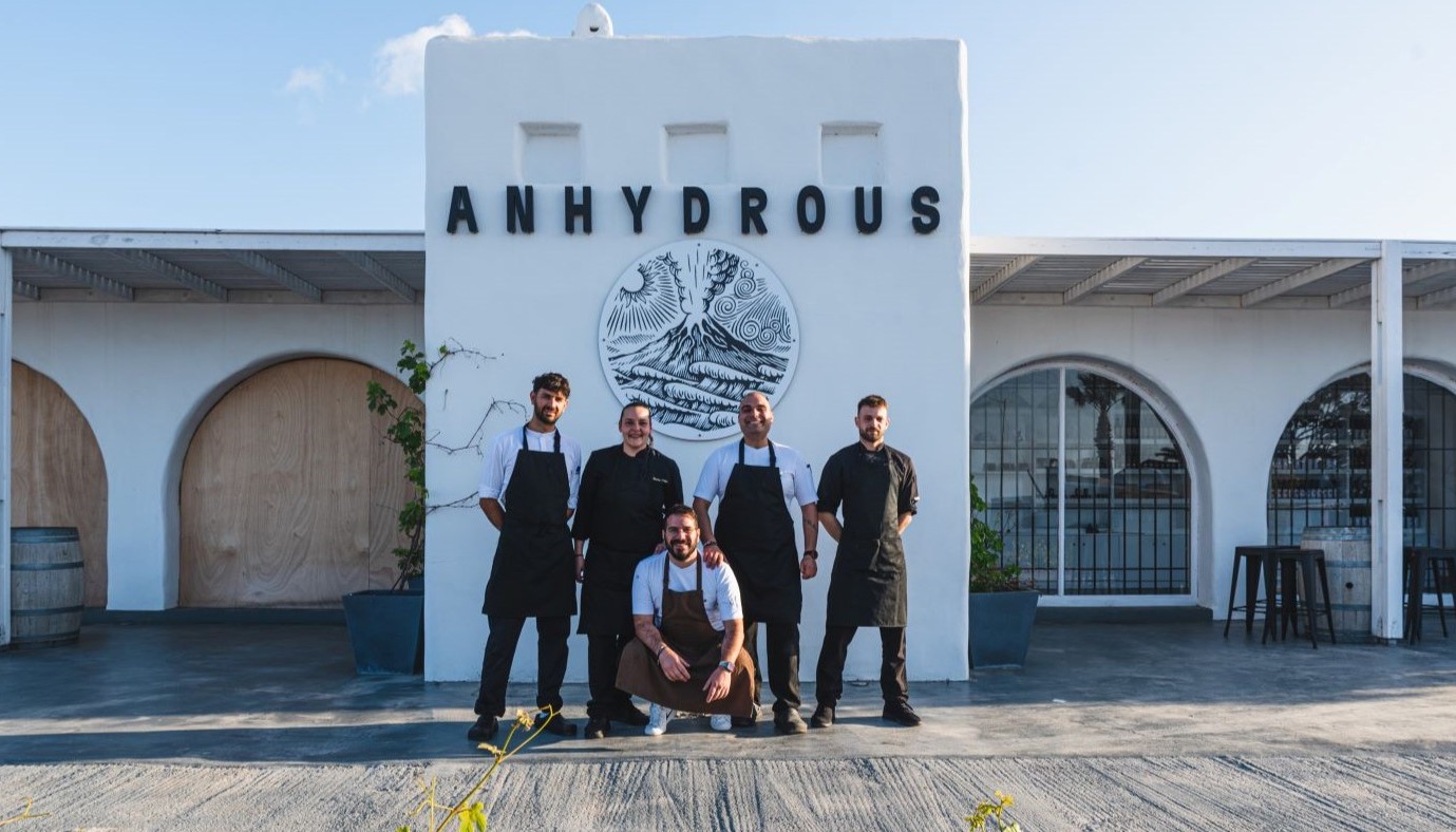 ANHYDROUS WINERY: ΑΝΑΝΕΩΜΕΝΟ ΜΕΝΟΥ ΜΕ ΤΗΝ ΥΠΟΓΡΑΦΗ ΤΟΥ ΜΙΧΑΛΗ ΜΑΡΘΑ | Νέα