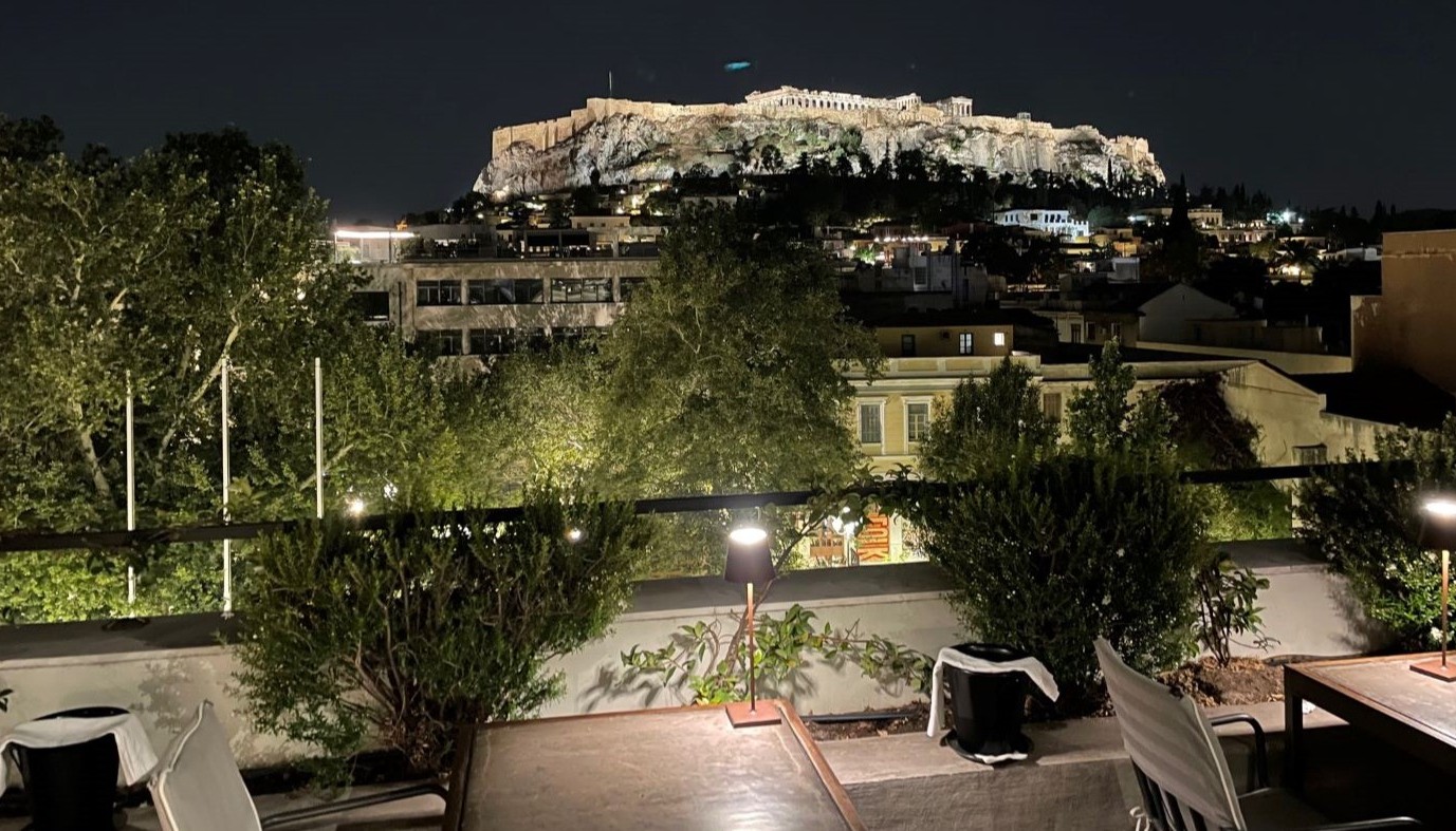 ΜΙΑ ΓΕΥΣΤΙΚΗ ΜΑΤΙΑ ΣΤΗ ΝΕΑ ΕΠΟΧΗ ΤΟΥ ZILLERS | Θέματα
