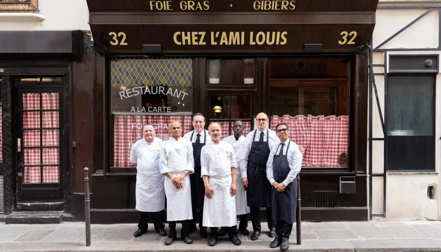 CHEZ L’ AMI LOUIS…VUITTON: ΠΟΥΛΗΘΗΚΕ ΣΤΗΝ LVMH ΤΟ ΑΓΑΠΗΜΕΝΟ ΜΠΙΣΤΡΟ ΤΩΝ ΣΤΑΡ ΣΤΟ ΠΑΡΙΣΙ | Globe-Eater