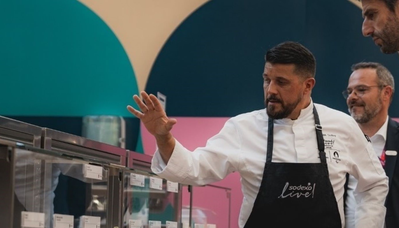 ΠΑΡΙΣΙ 2024: ΠΟΙΟΣ ΕΙΝΑΙ Ο EXECUTIVE CHEF, ΤΙ ΘΑ ΜΑΓΕΙΡΕΨΕΙ ΣΤΟΥΣ ΟΛΥΜΠΙΑΚΟΥΣ ΑΓΩΝΕΣ; | Θέματα