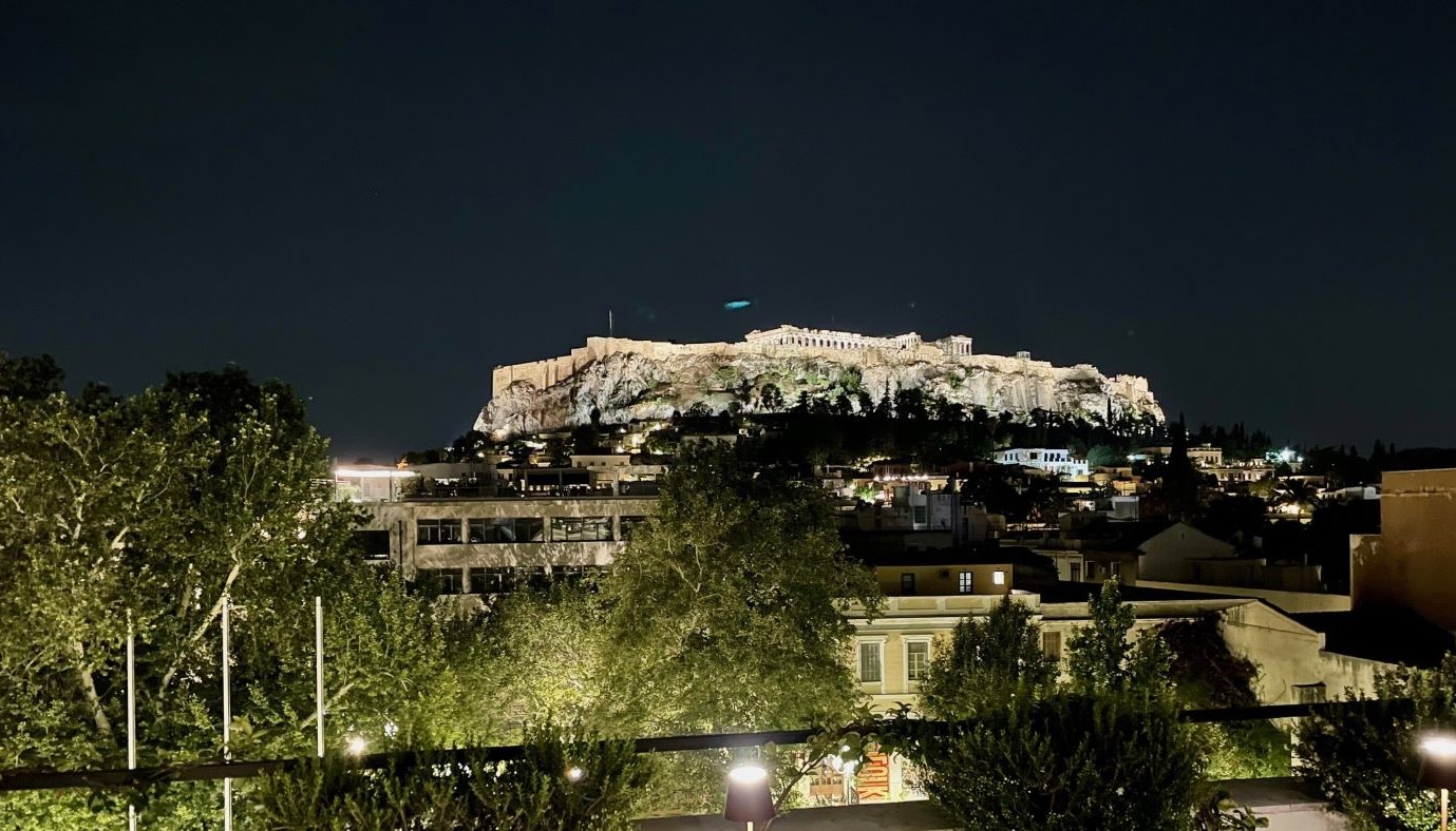 ΠΟΙΑ ΒΡΑΒΕΥΜΕΝΑ ΕΣΤΙΑΤΟΡΙΑ ΘΑ ΕΙΝΑΙ ΑΝΟΙΧΤΑ ΣΤΗΝ ΑΘΗΝΑ ΟΛΟ ΤΟΝ ΑΥΓΟΥΣΤΟ; | Θέματα