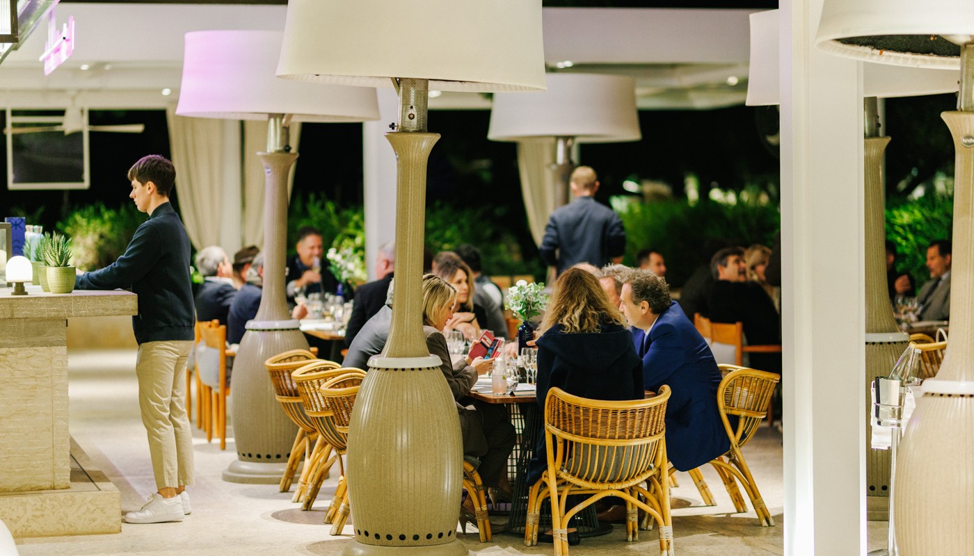 komos helios dinner | The Food & Leisure Guide