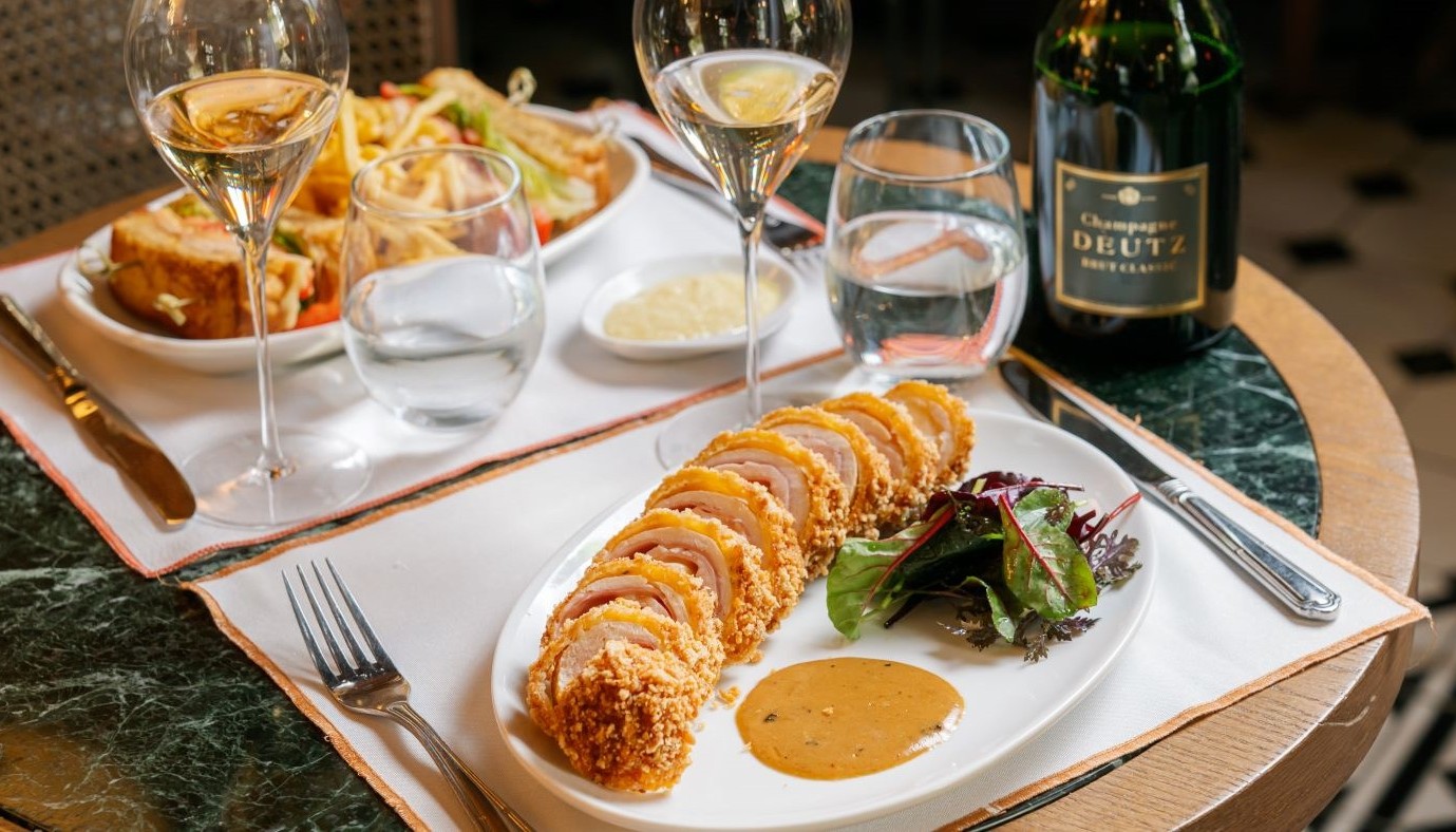 RENDEZ-VOUS DU JOUR: ΚΥΡΙΑΚΑΤΙΚΑ ΜΕΣΗΜΕΡΙΑ ΟΛΟ ΓΕΥΣΗ ΣΤΗ BRASSERIE LORRAINE | Νέα