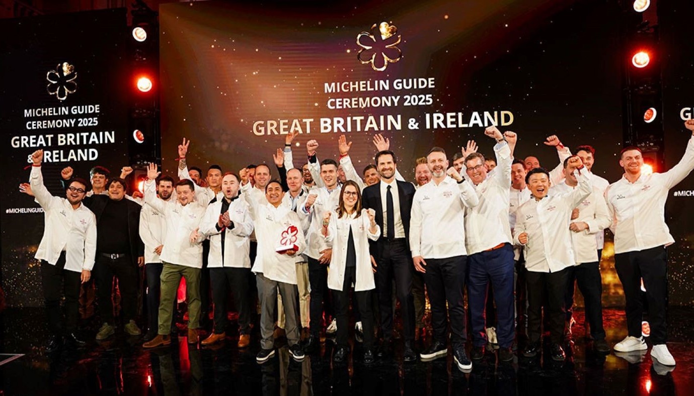 MICHELIN GUIDE 2025 ΓΙΑ ΑΓΓΛΙΑ ΚΑΙ ΙΡΛΑΝΔΙΑ: ΕΝΑ ΑΣΤΕΡΙ ΓΙΑ ΤΗΝ ΕΛΛΗΝΙΚΗ ΚΟΥΖΙΝΑ ΣΤΟ OMA ΚΑΙ ΑΛΛΕΣ ΕΚΠΛΗΞΕΙΣ! | Νέα