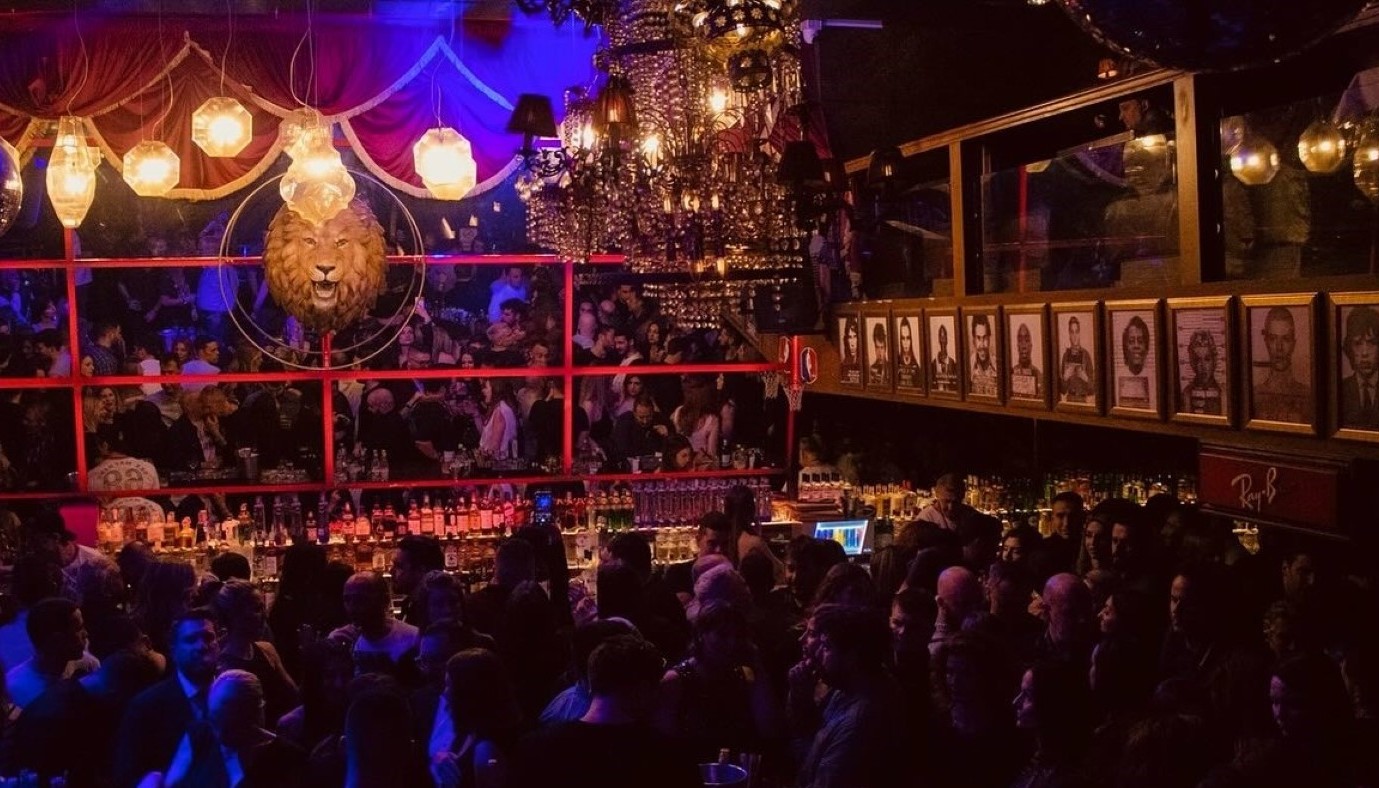 ROCK ’N’ ROLL: ΕΚΕΙ ΟΠΟΥ ΟΙ ΝΥΧΤΕΣ ΓΡΑΦΟΥΝ ΤΗ ΔΙΚΗ ΤΟΥΣ ΙΣΤΟΡΙΑ | The Bars