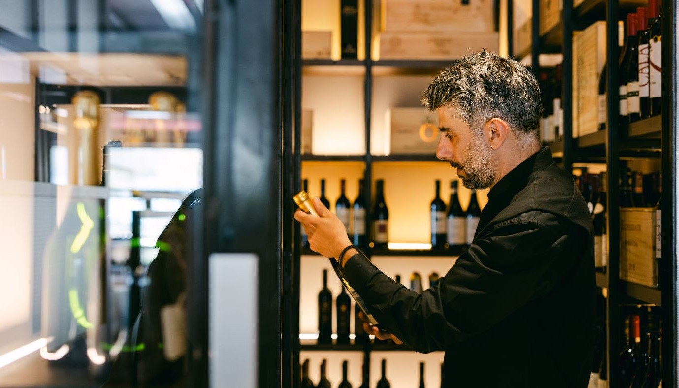 AWARD OF EXCELLENCE ΓΙΑ ΤΟ BASEGRILL, ΤΟ TRAVOLTA ΚΑΙ ΤΟ ATENO ΑΠΟ ΤΟ WINE SPECTATOR | Νέα