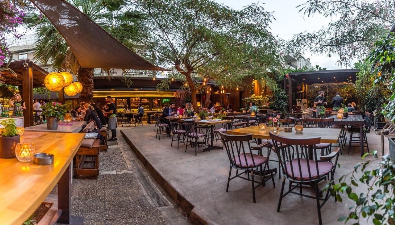 ΧΡΩΜΑ, ΓΕΥΣΗ, ΑΤΜΟΣΦΑΙΡΑ: Η ΥΓΡΗ ΠΑΛΕΤΑ ΤΩΝ COCKTAILS ΤΟΥ HIDE & SEEK | The Bars