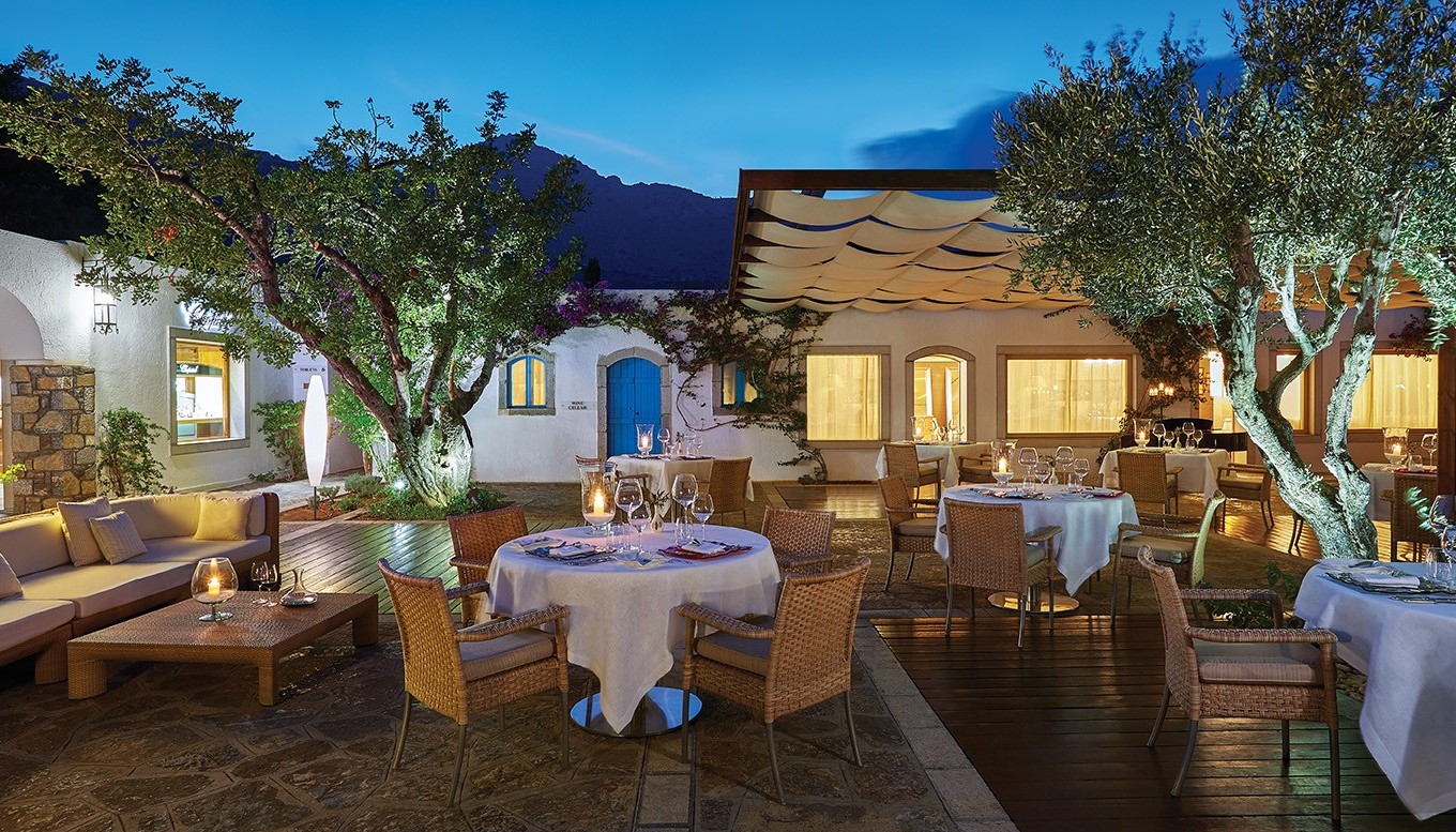 WINE DINNERS ΣΤΟ ΕΣΤΙΑΤΟΡΙΟ DIONYSOS ΣΤΟ ELOUNDA BEACH HOTEL & VILLAS ΤΗΝ ΠΑΡΑΣΚΕΥΗ 22 & 29 ΑΥΓΟΥΣΤΟΥ | Νέα