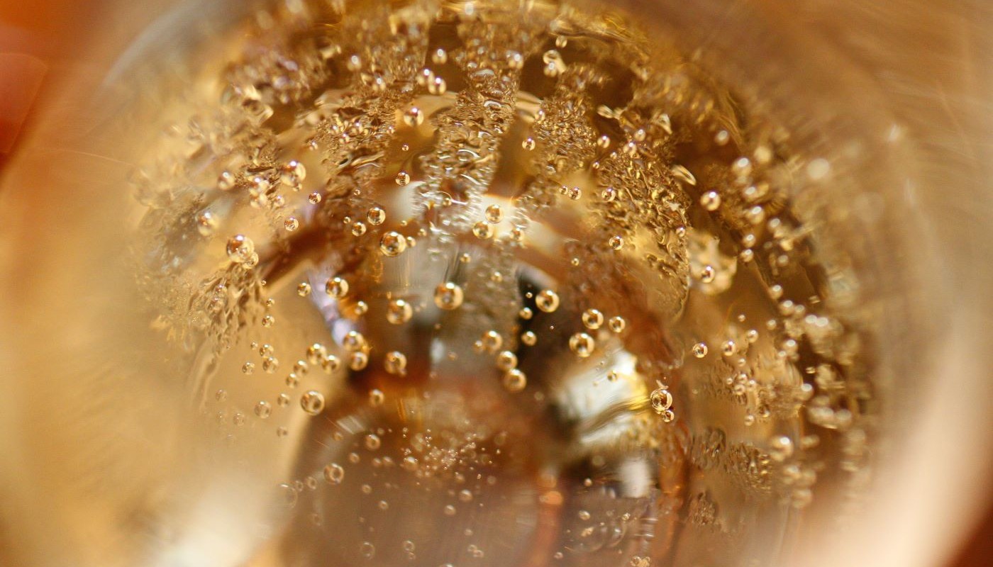 CMB SPARKLING WINE SELECTION 2025: ΜΙΑ  ΠΑΓΚΟΣΜΙΑ ΕΚΡΗΞΗ ΦΥΣΑΛΙΔΩΝ! | Θέματα