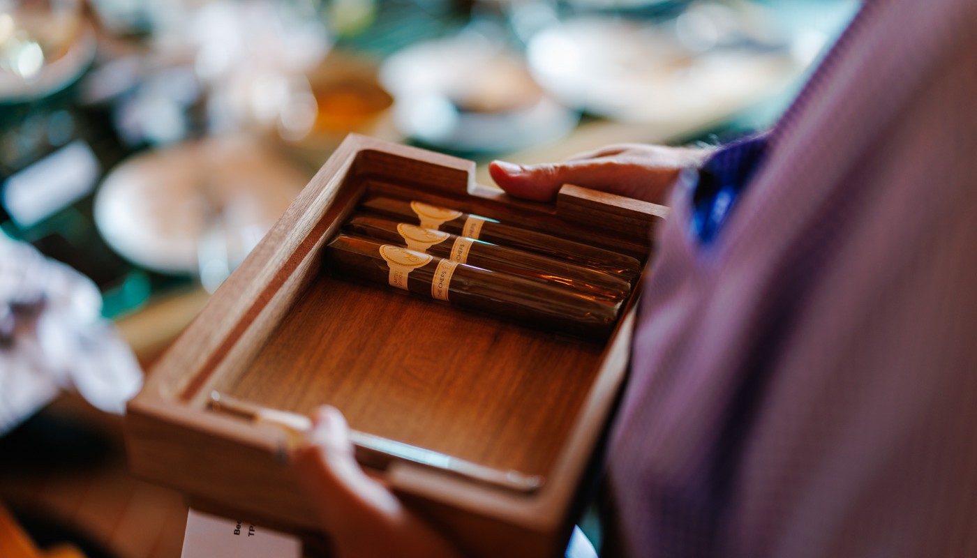 champagne cigar brunch beefbar | The Food & Leisure Guide