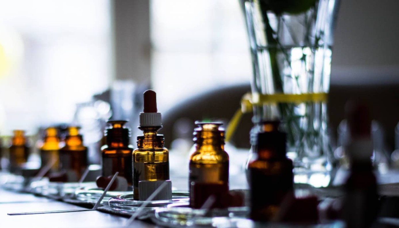 ΕΞΙ ΝΕΑ ΣΥΝΑΡΠΑΣΤΙΚΑ ΑΡΩΜΑΤΑ ΓΙΑ ΤΟΝ ΧΕΙΜΩΝΑ | Objects of Desire