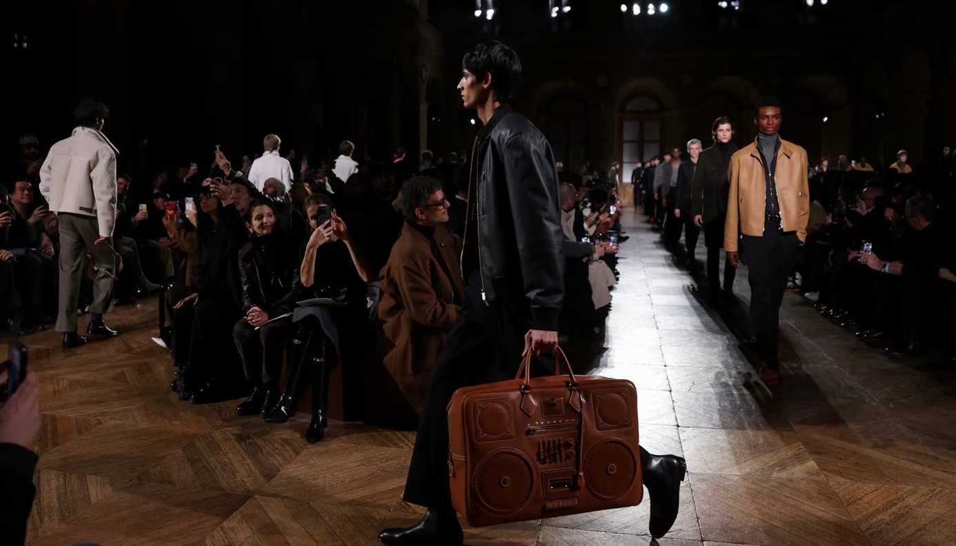 Η ΤΕΛΕΥΤΑΙΑ ΑΝΔΡΙΚΗ ΣΥΛΛΟΓΗ ΤΗΣ VÉRONIQUE NICHANIAN ΓΙΑ ΤΗΝ HERMÈS | Men’s Regalia