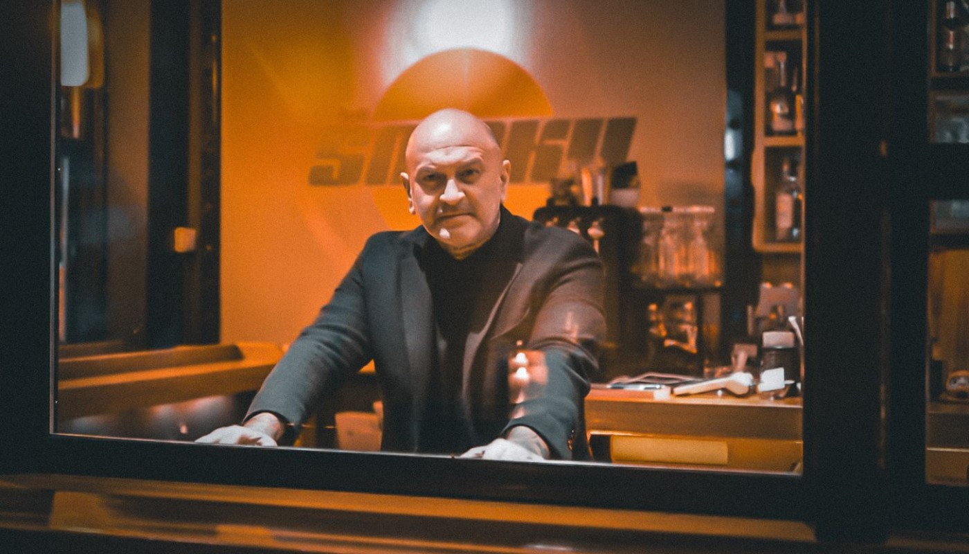 ΔΗΜΗΤΡΗΣ ΚΑΤΡΙΒΕΣΗΣ: ΑΠΟ ΤΟΥΣ MOTORHEAD Σ’ ΕΝΑ ΜΕΝΟΥ ΓΕΥΣΙΓΝΩΣΙΑΣ ΓΙΑ ΑΣΤΕΡΙ MICHELIN | Θέματα