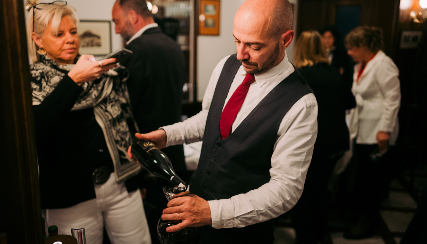 kafeneio-boutari-40-years | The Food & Leisure Guide