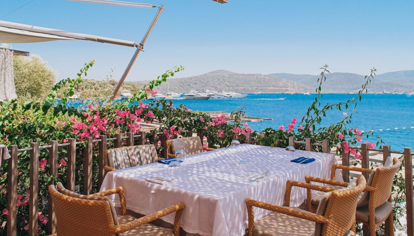 MAÇAKIZI: Η ΘΡΥΛΙΚΗ ΝΤΑΜΑ ΠΙΚΑ ΤΟΥ BODRUM | Globe-Eater