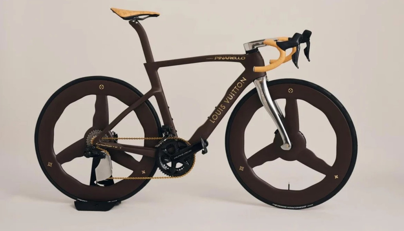 ΤΟ ΝΕΟ COUTURE SUPERBIKE PINARELLO DOGMA F X LOUIS VUITTON | Objects of Desire