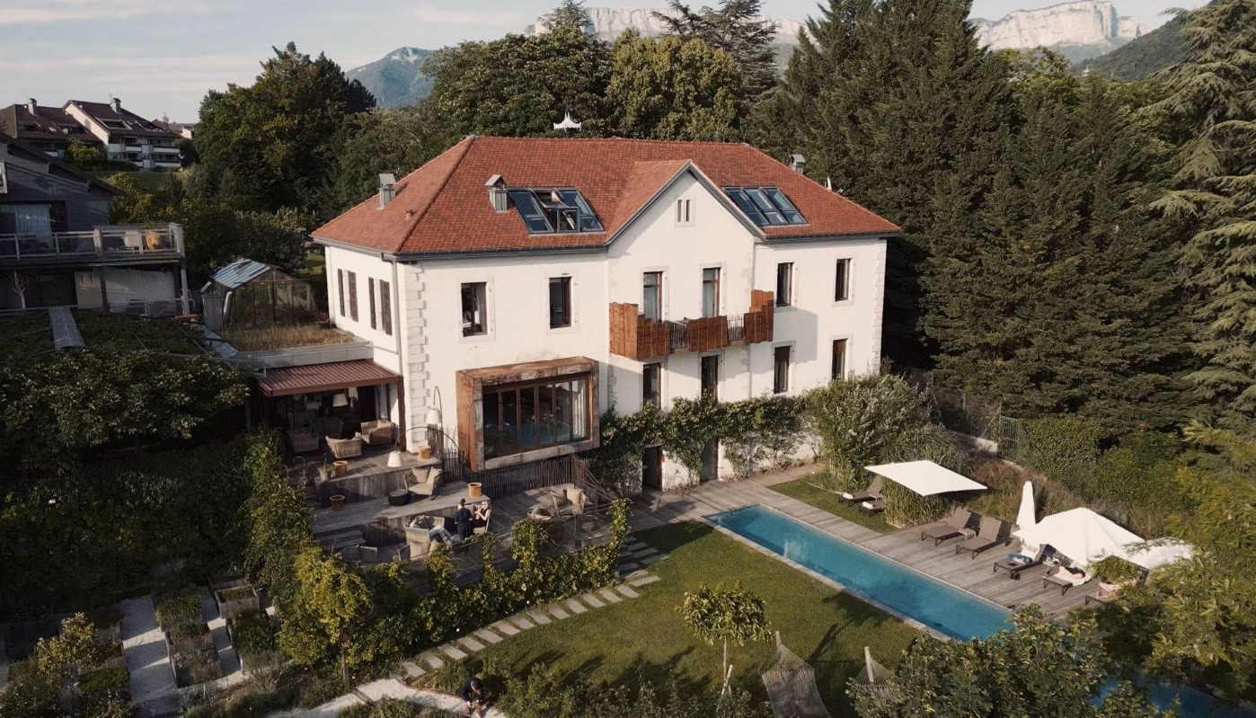 LE CLOS DE SENS, ΕΝΑΣ ΠΡΑΓΜΑΤΙΚΟΣ ΚΗΠΟΣ ΤΩΝ ΑΙΣΘΗΣΕΩΝ ΣΤΗΝ ΣΑΒΟΪΑ | Globe-Eater